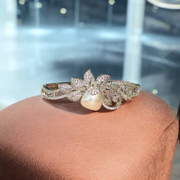 Rhodium-Plated Silver Toned Teardrop & Leaf Shaped white stone pearl American Diamond Bracelet