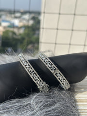 Ivory Gleam Crystal Bangle Pair