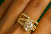 Luxury gold Triple Band Ring with Emeralds 
 and Diamond solitaire